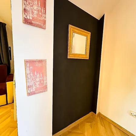 Calypso Apartment
