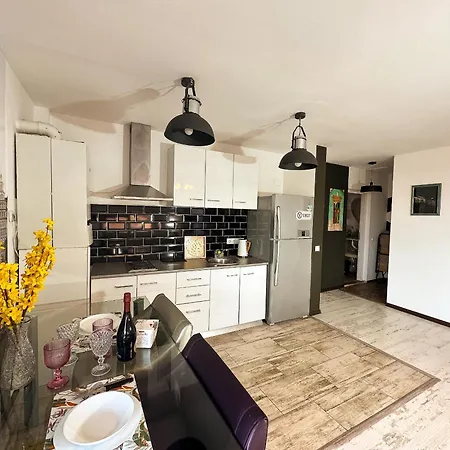 Calypso Apartment *